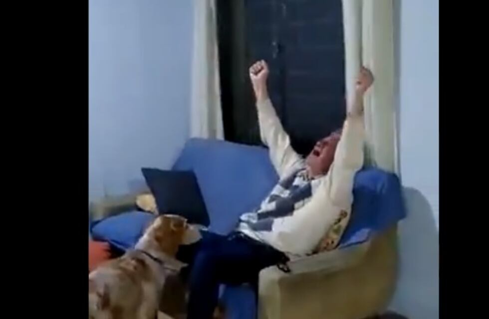 Los abuelos sabaleros que emocionaron a todos con sus festejos