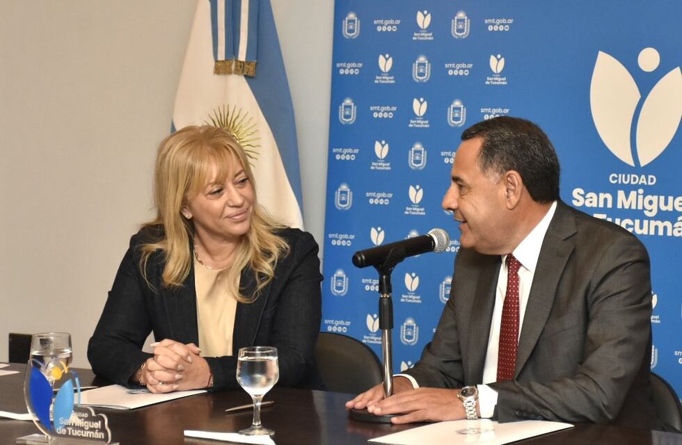 Boleto estudiantil: Firma de un convenio entre Chahla y Amado