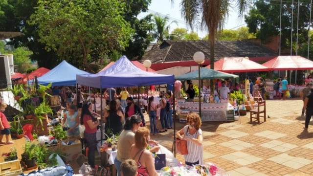 La feria se realiza una vez al mes en este lugar, en esta ocasión tendrá una temática particular como también la tuvo para las fiestas de fin de año.