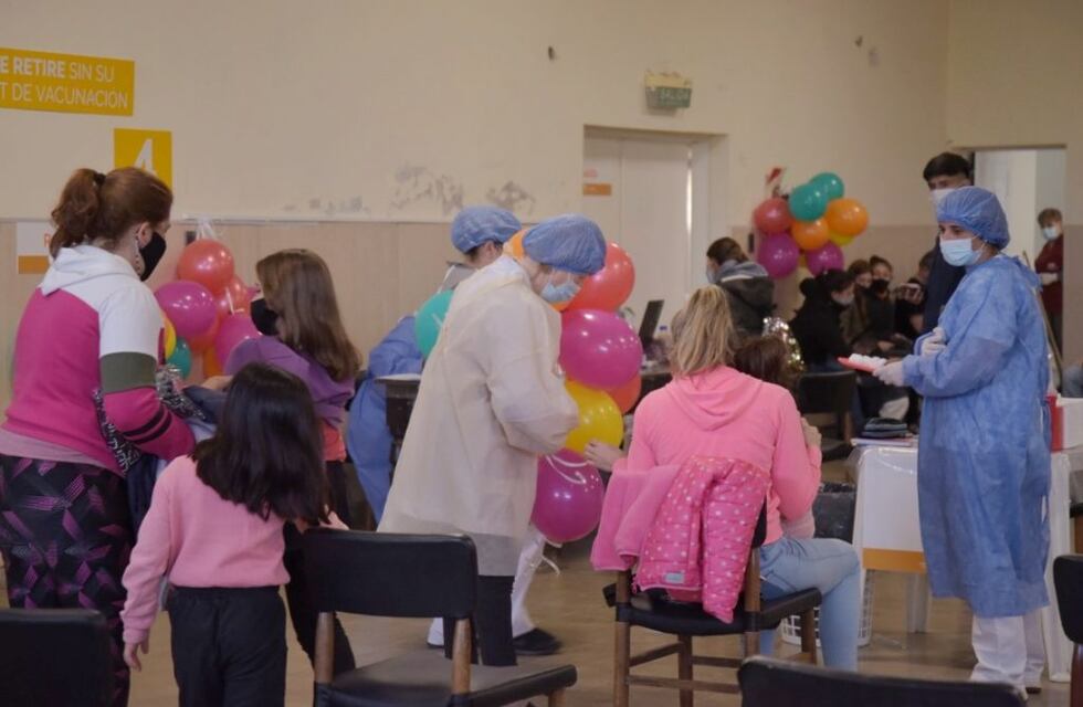 Dos prestigiosos médicos pediatras de Arroyito hablan sobre la importancia de la vacunación en niños