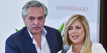 El docente universitario y la periodista tuvieron a su hijo Francisco en 2022.
