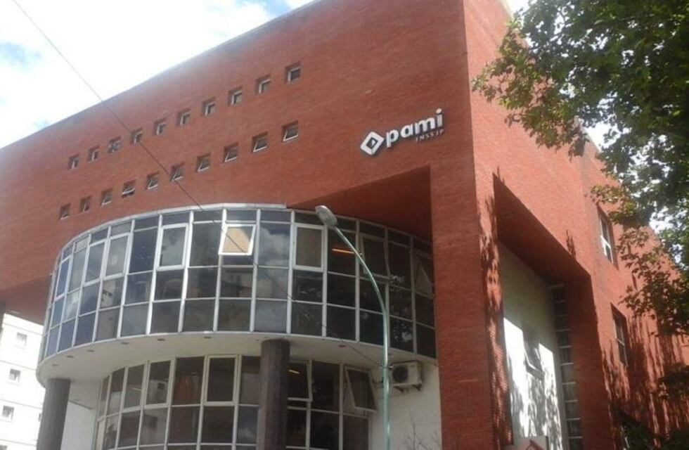 Lleva 9 meses esperando que Pami le otorgue una mediación oncológica