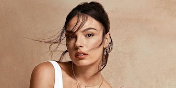 Isis Valverde tiene 33 años y es furor en las redes sociales.