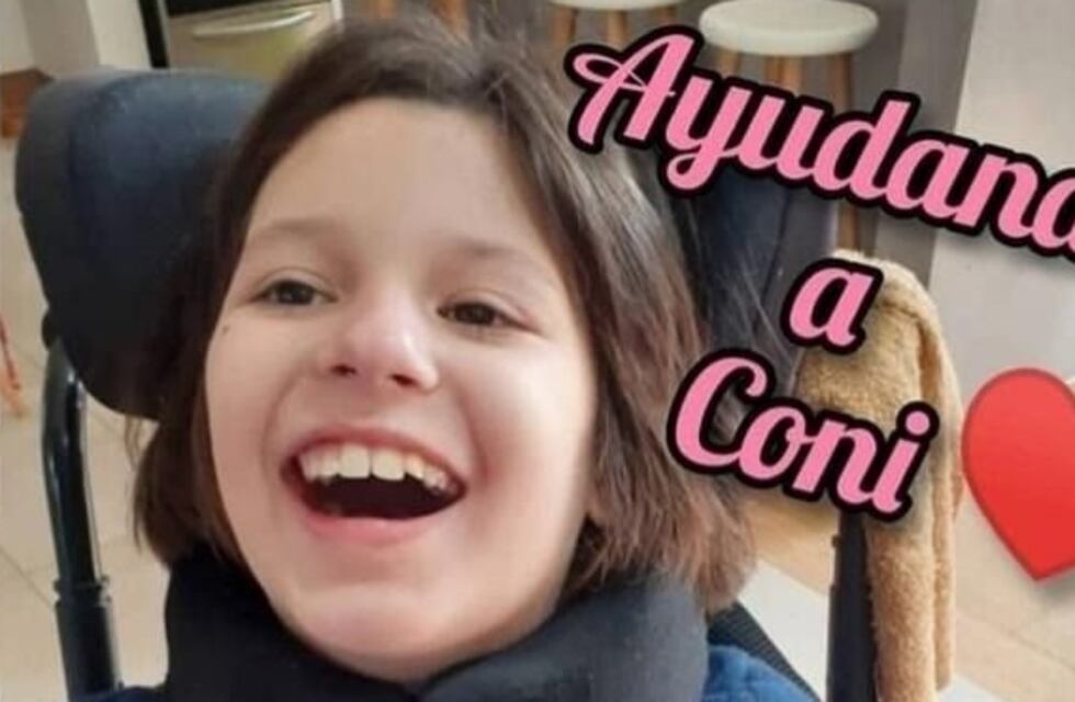 Coni, con la ayuda y el amor de sus abuelos, consiguió el dinero para tratarse en Tailandia con la esperanza de volver a caminar