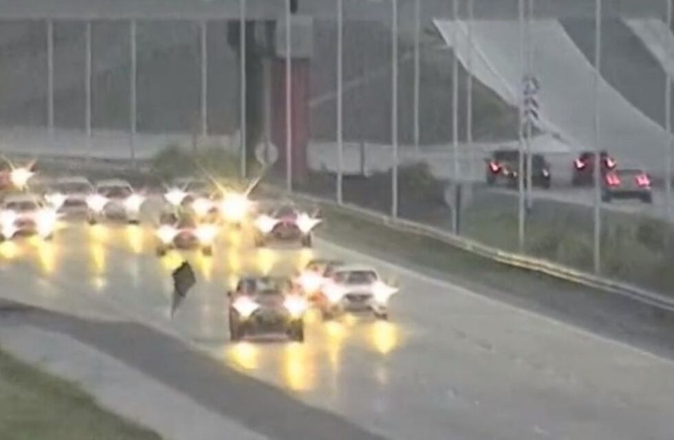 Video: robó una camioneta en Córdoba y corrió por Circunvalación para no ser detenido