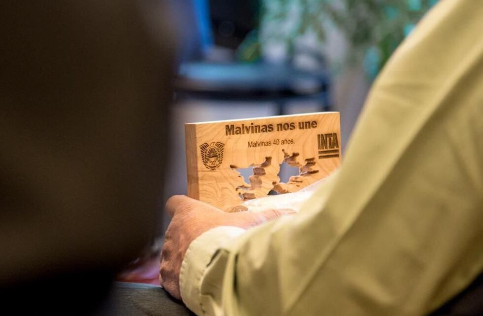 INTA Ushuaia: homenajearon a empleados Ex-combatientes de Malvinas