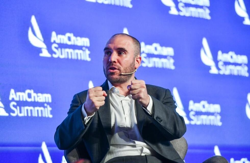 Martín Guzmán pasó a ser uno de los ministros de Economía con más tiempo en su cargo desde que volvió la democracia