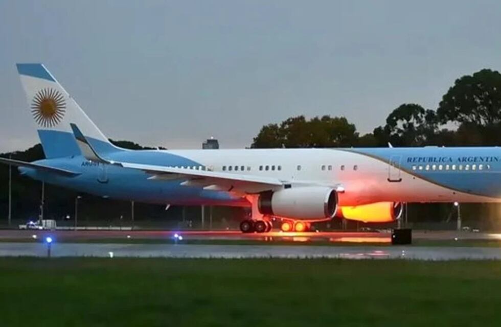 Luego del polémico aterrizaje, la ANAC abrió un expediente contra los pilotos del avión presidencial