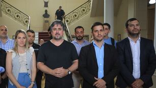 El intendente Leonardo Viotti luego de participar de una reunión junto al Ministro de Justicia y Seguridad de la Provincia de Santa Fe, Pablo Cococcioni.