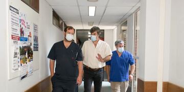 Giano recorrió los servicios del hospital Delicia Concepción Masvernat en la previa de la Nochebuena.