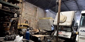 Robo de neumáticos en la empresa Tamburello de barrio Los Boulevares.