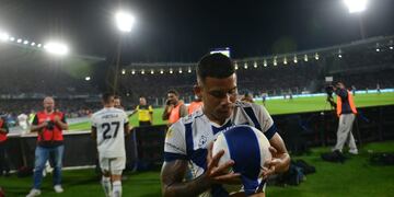 Emoción hasta las lágrimas del venezolano Miguel Navarro por darle la victoria a Talleres (Javier Ferreyra / La Voz)