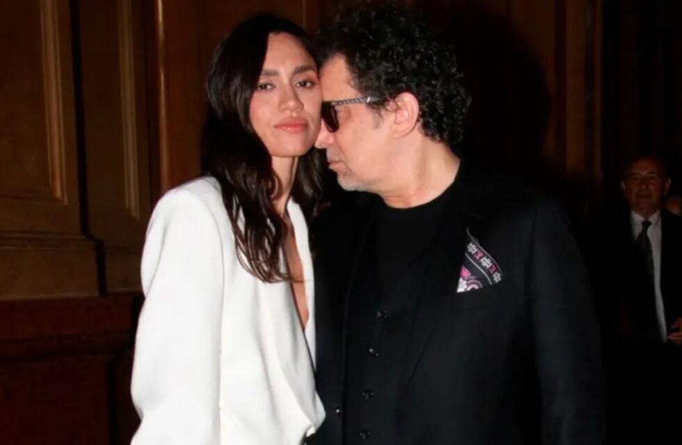 Aseguran que Andrés Calamaro y su esposa estarían en crisis a días de su casamiento