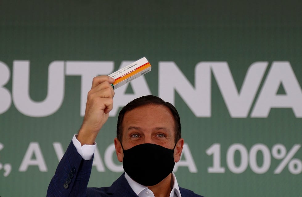 Brasil anunció la creación de su primera vacuna contra el coronavirus ignorando a Jair Bolsonaro