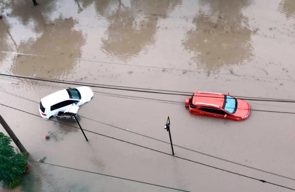 No paró de llover en toda la noche y la ciudad entera amaneció inundada