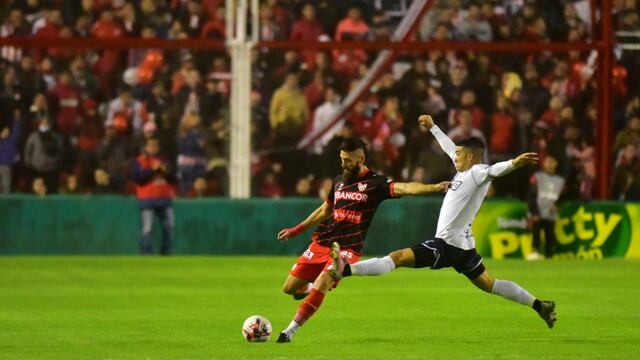 Instituto y Tristán Suárez reanudarán el partido que fue suspendido a los 19 minutos del primer tiempo (Facundo Luque/La Voz).