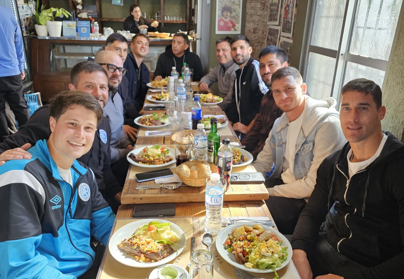 El almuerzo de los refuerzos de Belgrano en La Casona de Alberdi.