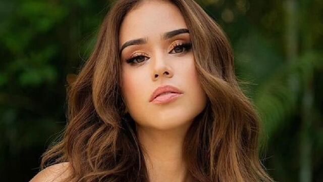 Yanet García desplegó toda su sensualidad con una microbikini amarilla