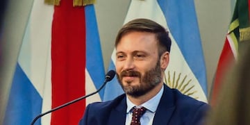 "Trabajaremos para que cada Municipio que representamos vaya creciendo de la mano de nuestro líder el gobernador Rogelio Frigerio", destacó el presidente municipal de Concordia.