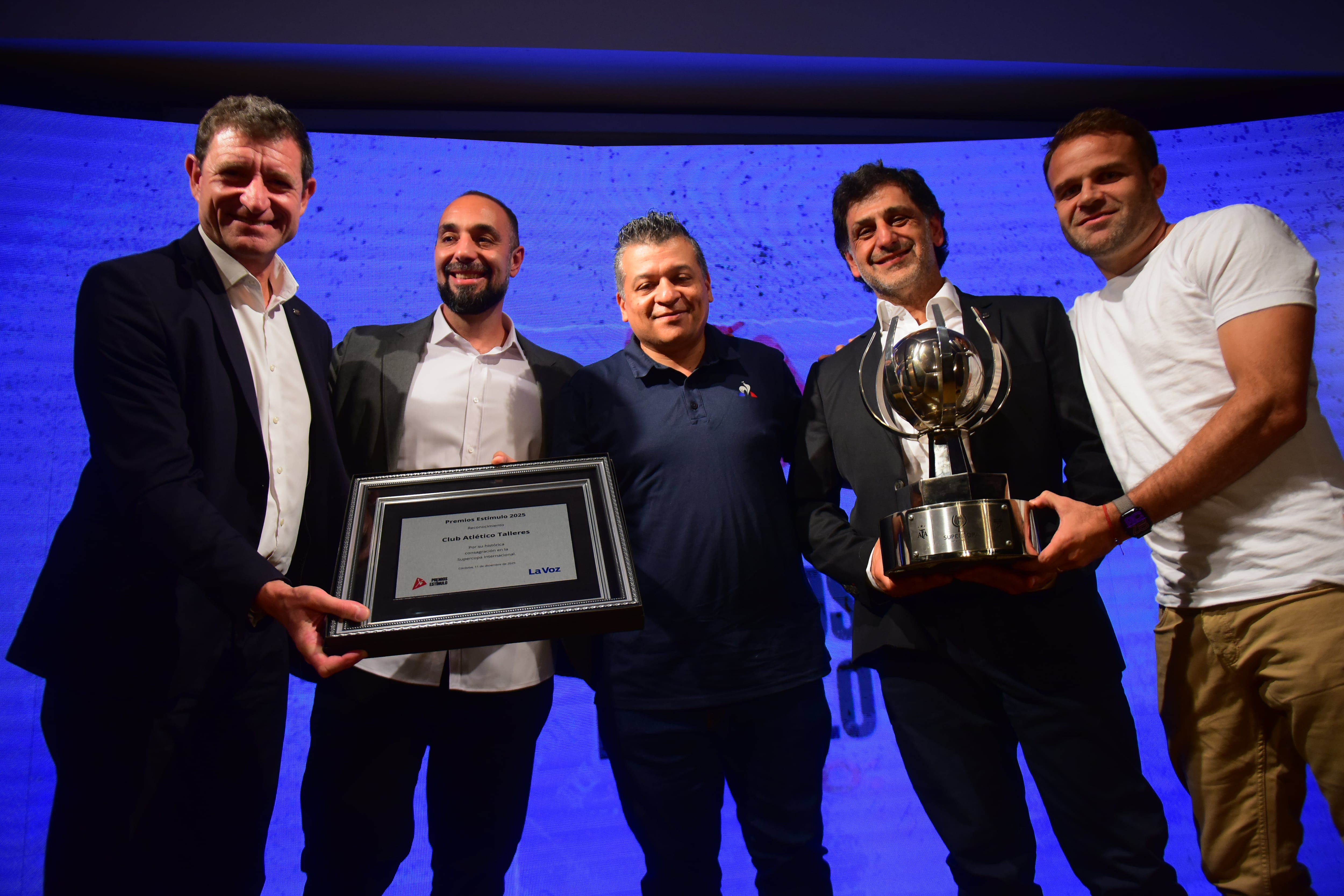 Entrega de los Premios Estímulo a los deportistas destacados del año en el Auditorio de La Voz (Foto Javier Ferreyra)