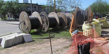 La compañía estatal comenzó a trabajar en la reparación de cables subterráneos.
