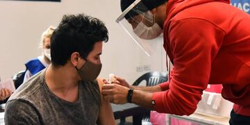 El Gobierno de Santa Fe confirmó que 1.817.581 personas ya recibieron la primera dosis de la vacuna contra el coronavirus.