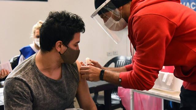 El Gobierno provincial confirmó que 1.817.581 personas ya recibieron la primera dosis de la vacuna contra el COVID-19.