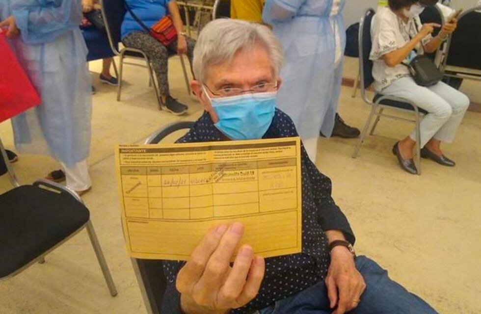 Rony Vargas, otro ícono vacunado: “Parece un hospital cinco estrellas”