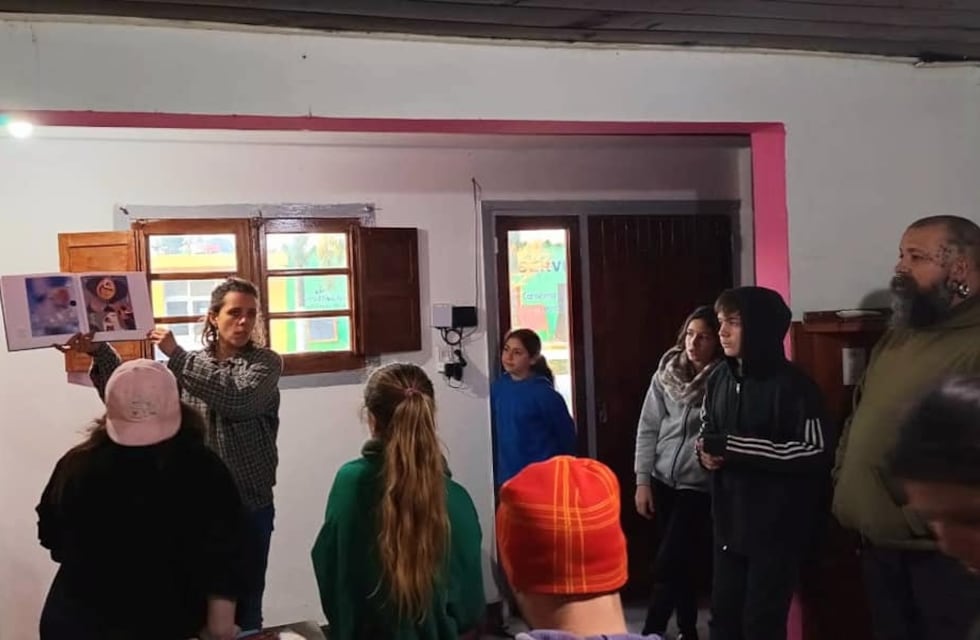 Dibujo, pintura y muralismo en el Programa de Adolescentes en Reta