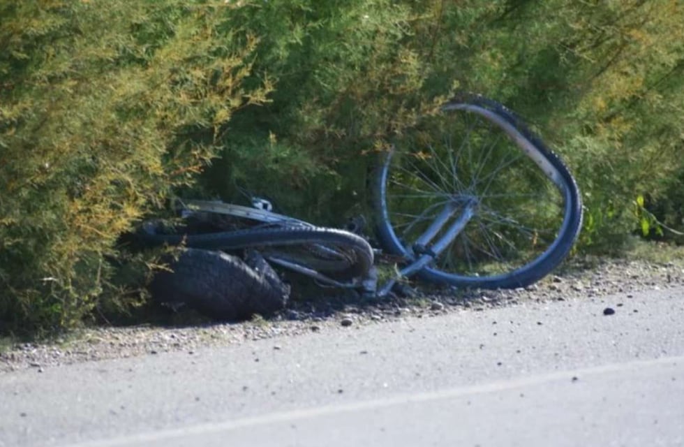 Chubut: el ministro de Seguridad atropelló a un ciclista y se encuentra en grave estado
