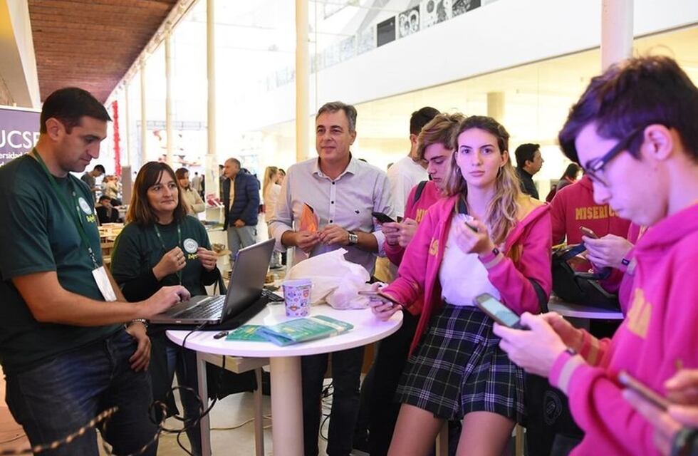 Este jueves se hace la “Expo Carreras”: se hace el 30 de junio