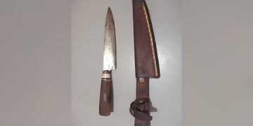 Villa Cabello: con un arma blanca, amenazó a su familia y luego intento autoagredirse.