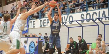Lucio Reinaudi, base de Independiente y una de las figuras de la serie final cordobesa ante Barrio Parque. (Prensa Barrio Parque)