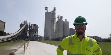 Una empresa líder en el ramo del cemento en la argentina y el mun do convocó al programa "Jóvenes Profesionales". Gentileza