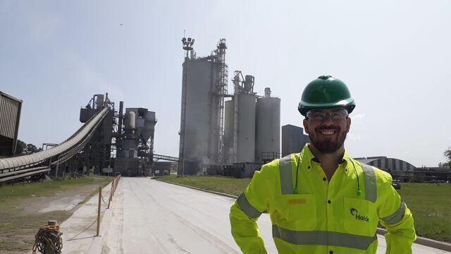 Una empresa líder en el ramo del cemento en la argentina y el mun do convocó al programa "Jóvenes Profesionales". Gentileza