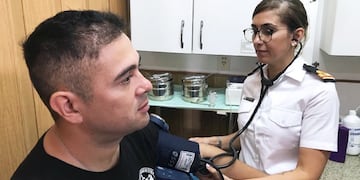 Abrieron la inscripción para profesionales que aspiran a ser oficiales de la Armada