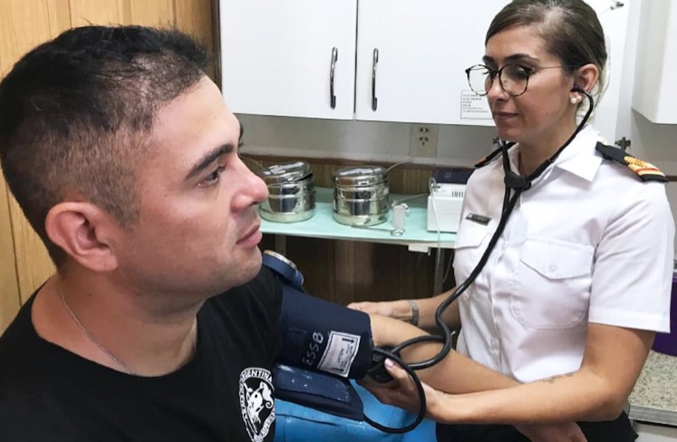 Abrieron la inscripción para profesionales que aspiran a ser oficiales de la Armada