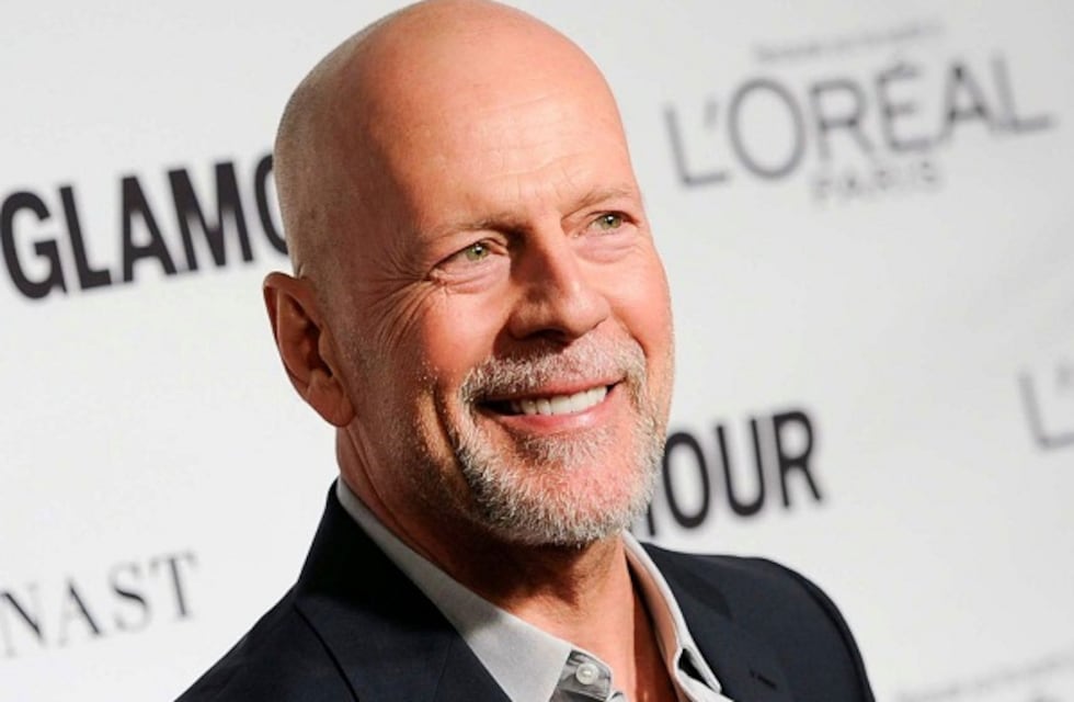 Bruce Willis fue visto en público luego de anunciar que sufre afasia y retirarse de la actuación