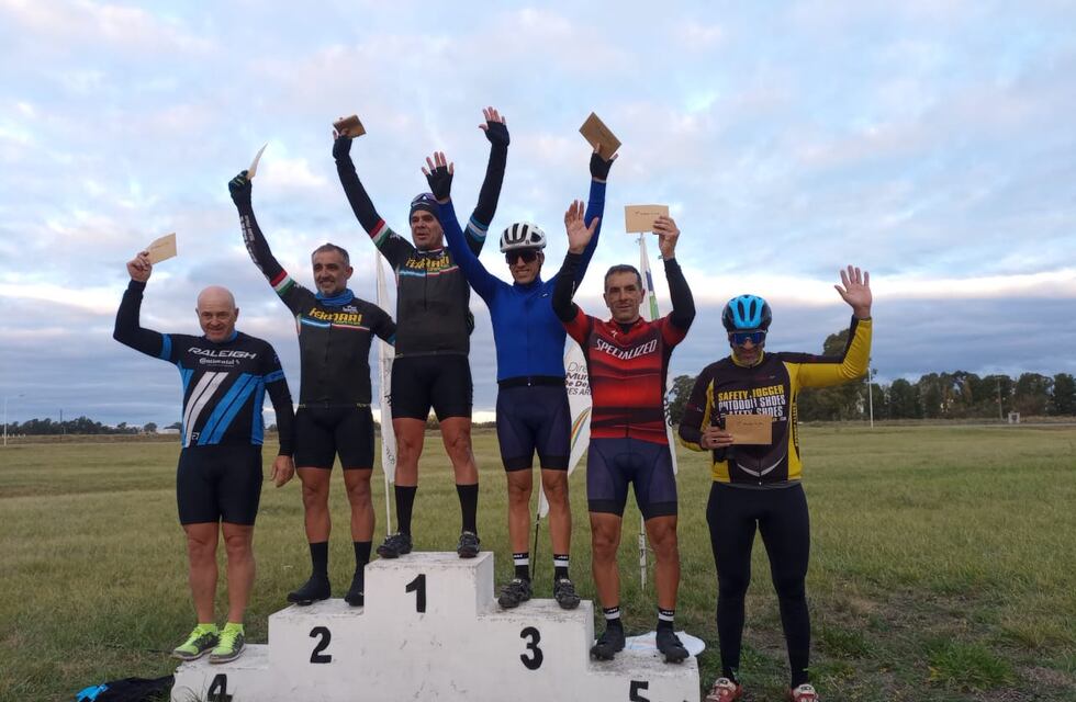 Se llevó a cabo el festival de Ciclismo en la pista municipal