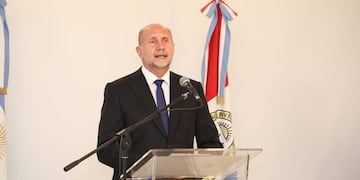 El rafaelino se refirió al problema de la violencia tras el acto oficial por el Día de la Industria.