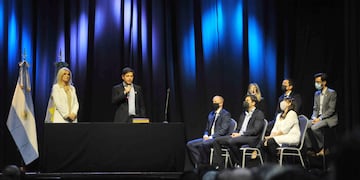 Jura de ministros en La Plata (Twitter: @BAProvincia)