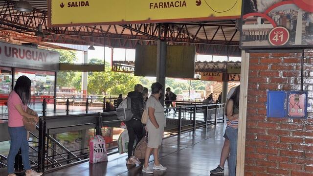 Importante movimiento de personas en la Terminal de ómnibus de Posadas por las fiestas
