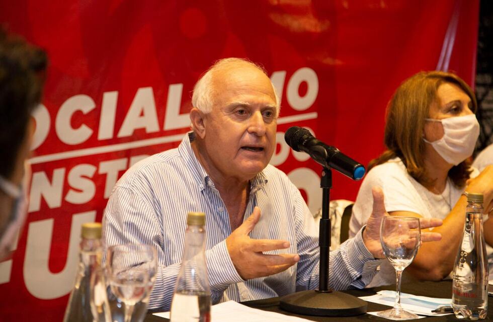 Miguel Lifschitz respondió favorablemente tras ser internado con coronavirus