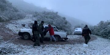 12 personas no pudieron regresar y pasaron la noche en Anfama por la nieve.
