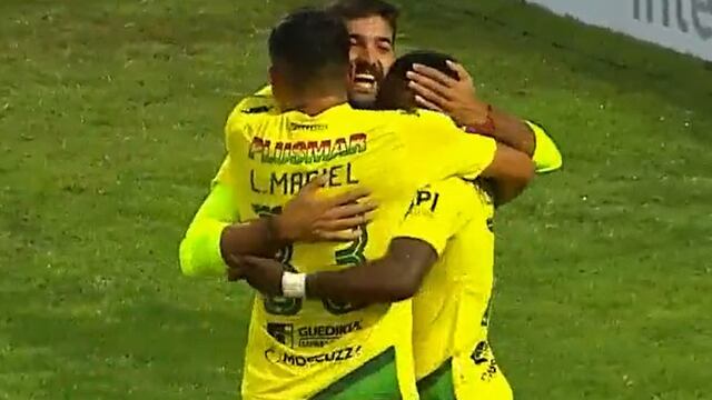 Martín Cauteruccio convirtió el gol para Aldosivi ante Godoy Cruz.