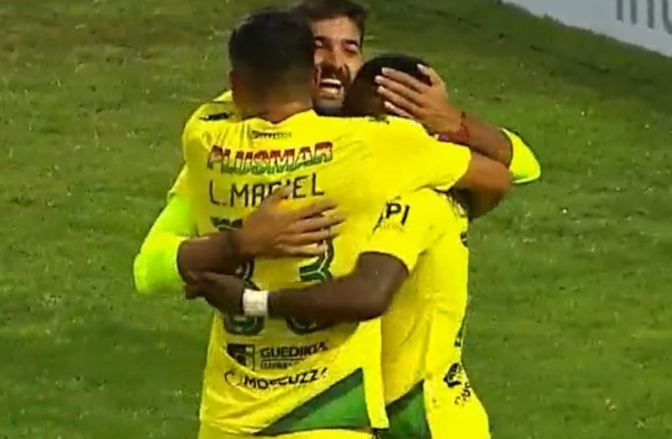 Aldosivi derrotó 2-0 a Godoy Cruz, sumó su primer triunfo y hundió al Tomba por el descenso