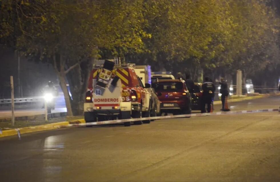 Esquivó una bicicleta, perdió el control de su moto y murió tras estrellarse contra un guardarrail