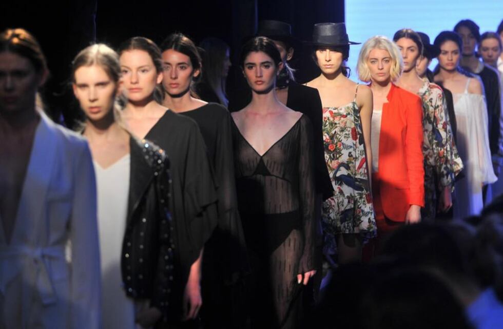 Una marca internacional de ropa se instaló en Córdoba y ofrece prendas de 250 mil pesos