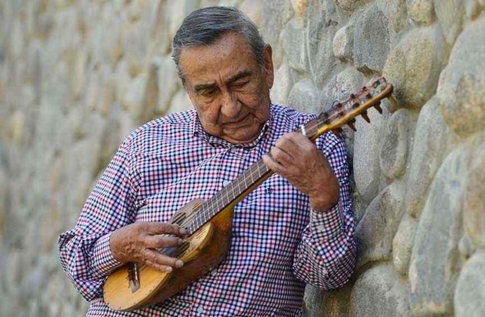 Ushuaia: abren las inscripciones para el taller de charango