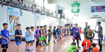 Ushuaia: más de 300 chicos participaron en las pruebas de Argentinos Juniors